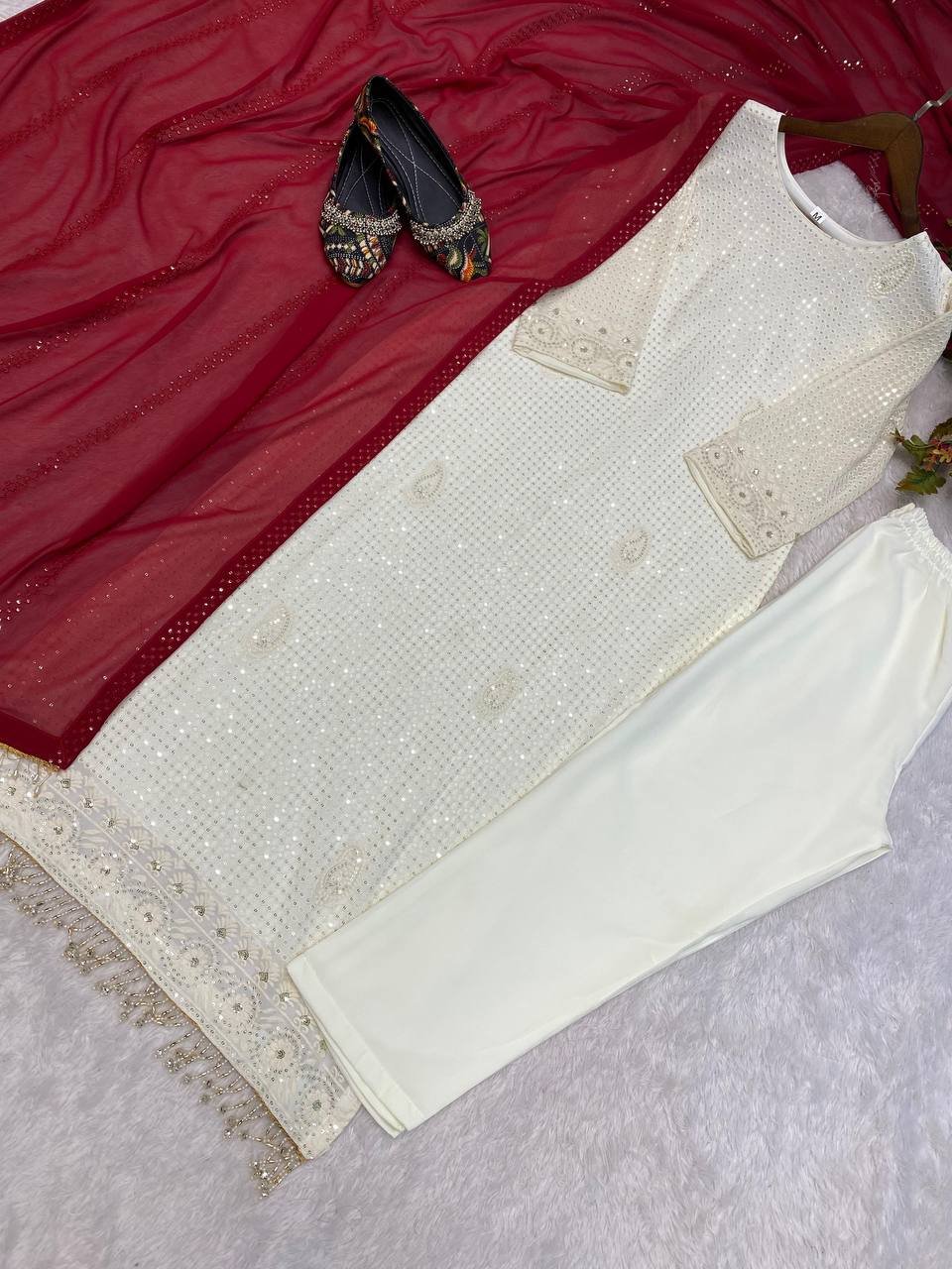 Women's Wear Embroidery Maroon Kurta Set - Image 6