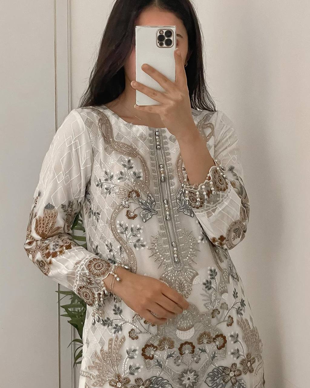 Party Wear Georgette White Kurta Set - Image 4