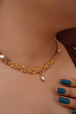 Elegant Gold Floral Necklace with Gemstone Accents