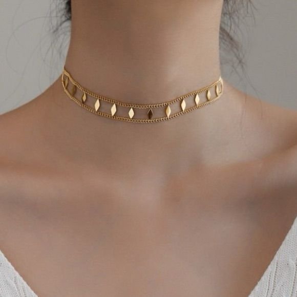 Delicate Gold Diamond-Link Choker