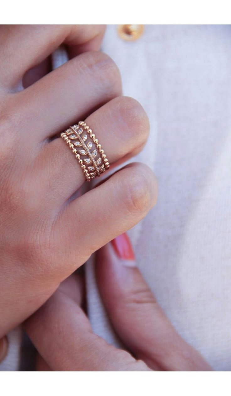 Stylish Gold-Tone Beaded Band Ring