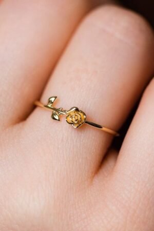 Delicate Gold Rose Flower Ring