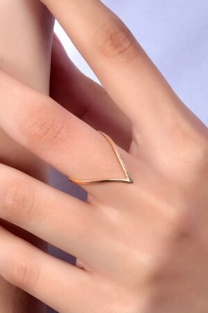 Minimalist Gold V-Shape Chevron Ring